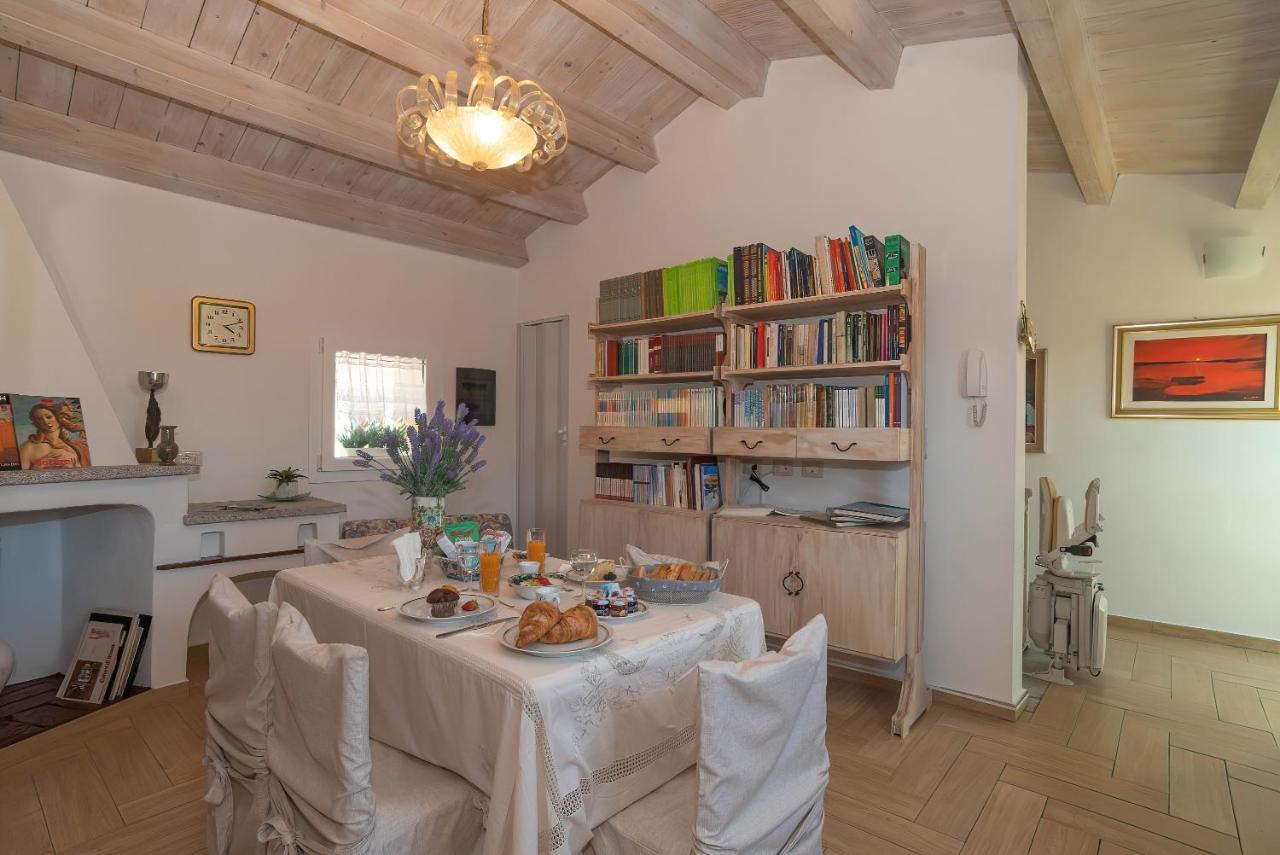 La Casa Del Pittore オルビア エクステリア 写真